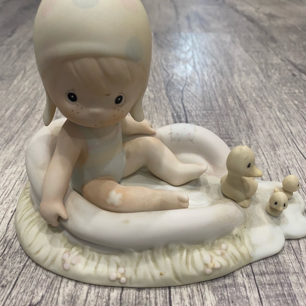 Precious Moments August Figurine